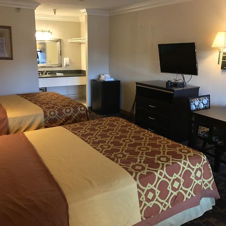 Castaic Inn Six Flags Valencia Dış mekan fotoğraf